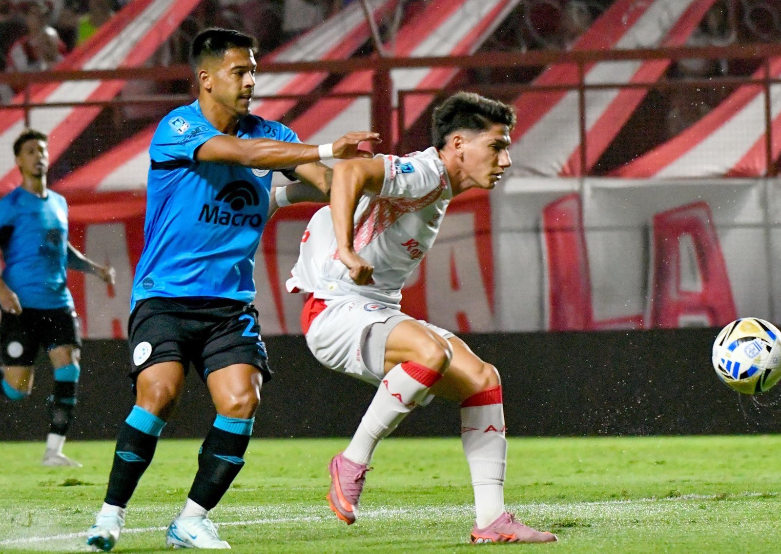 El resumen de Argentinos vs Belgrano de Córdoba: el Bicho y el Pirata no se sacaron ventaja en la cancha ni en la tabla