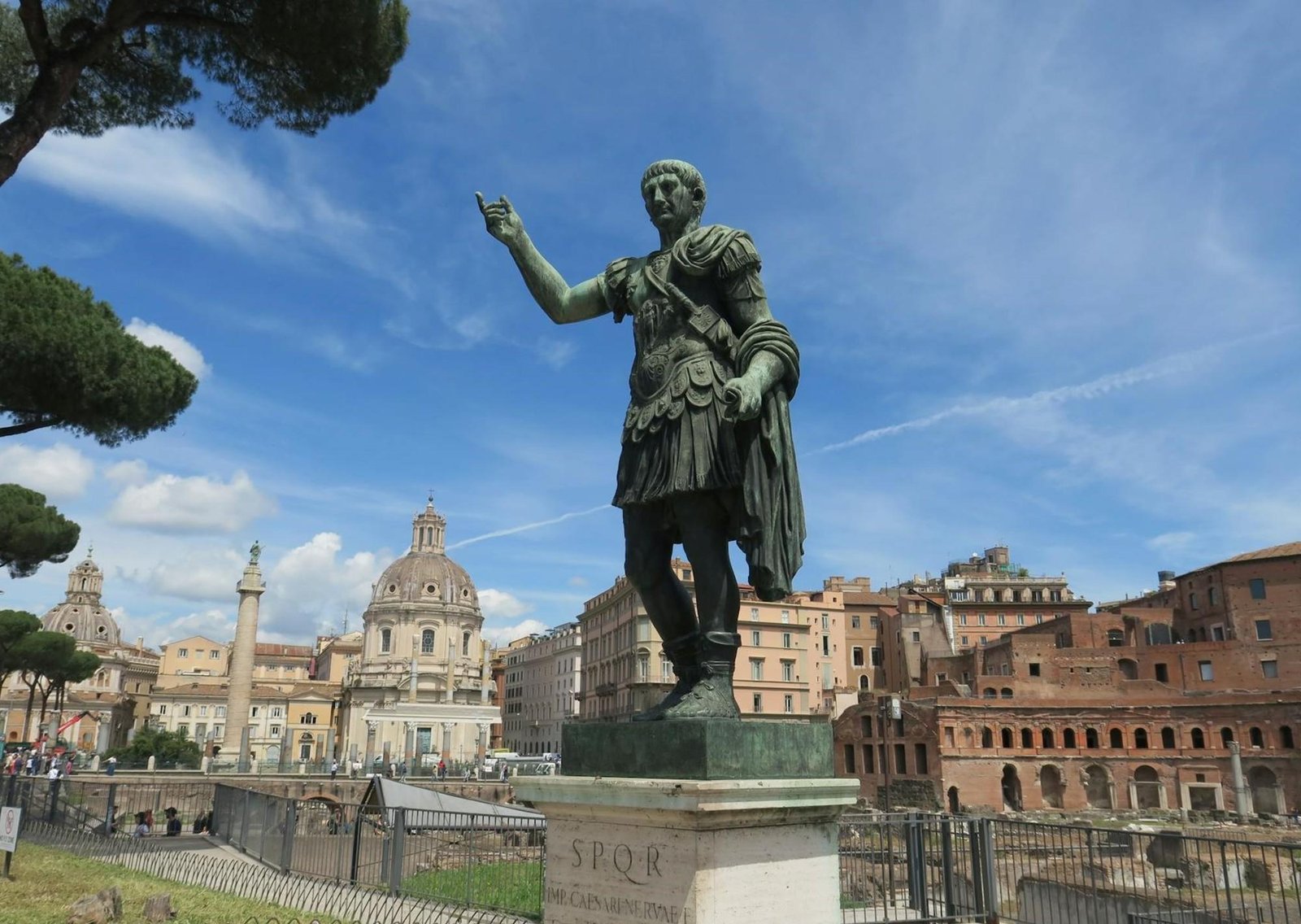 La guerra a través de las frases de Julio César para un día como hoy