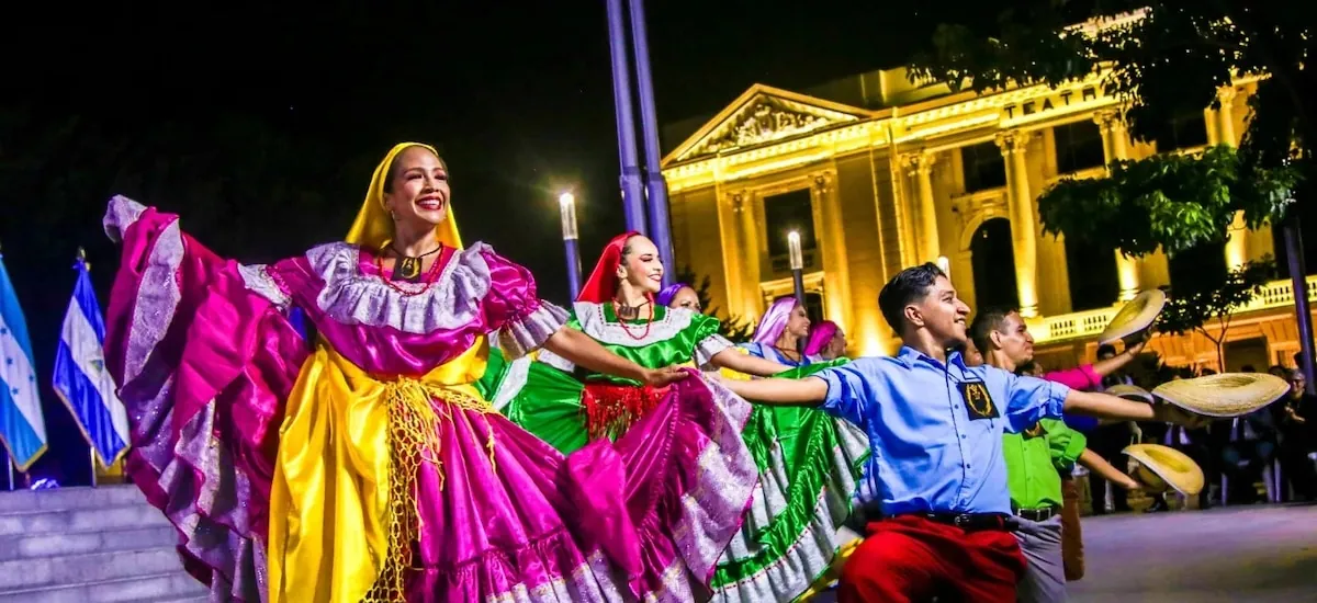 En fotos: Ballet Folklórico Nacional cumple 49 años de brillar en los escenarios de El Salvador y del exterior llenando de orgullo al país