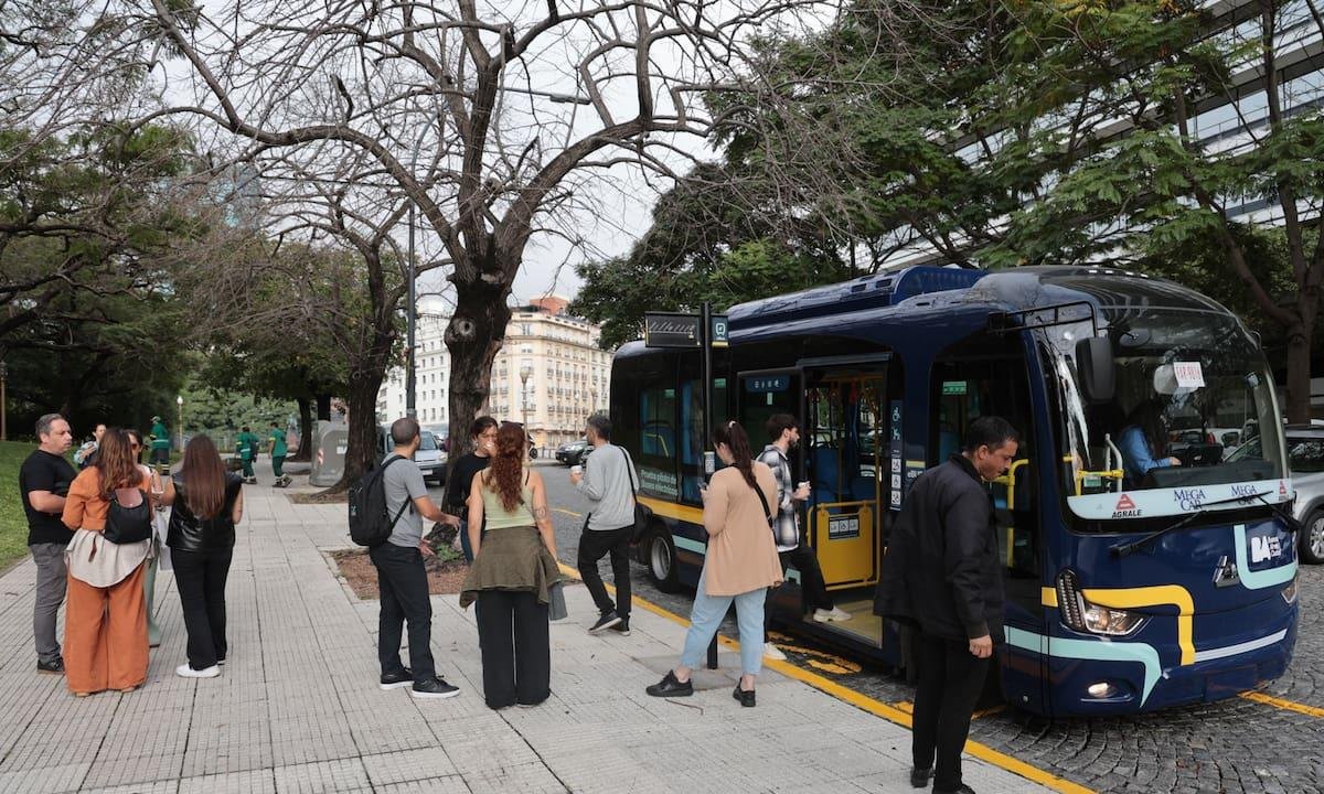 Recorrido extendido: estas son las nuevas paradas del bus eléctrico que conecta el sur de la ciudad con Retiro