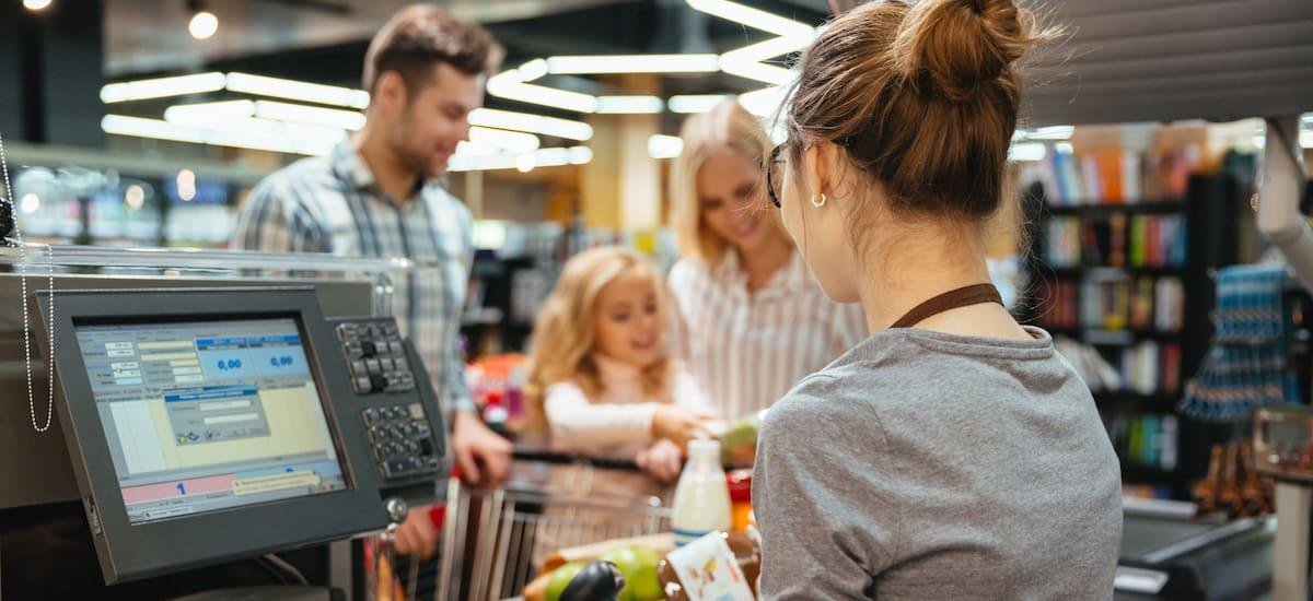 Este supermercado está perdiendo ventas tras apostar por cajas sin cajeros humanos