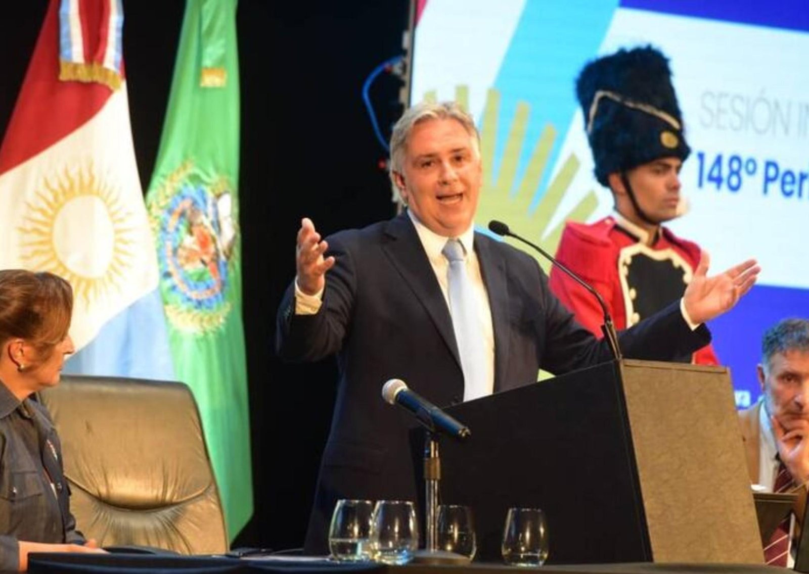 La compra de unos drones en Córdoba desató una dura disputa entre Llaryora, Juez y De Loredo: "Ojalá Milei les dé bola así dejan de hacer mérito"