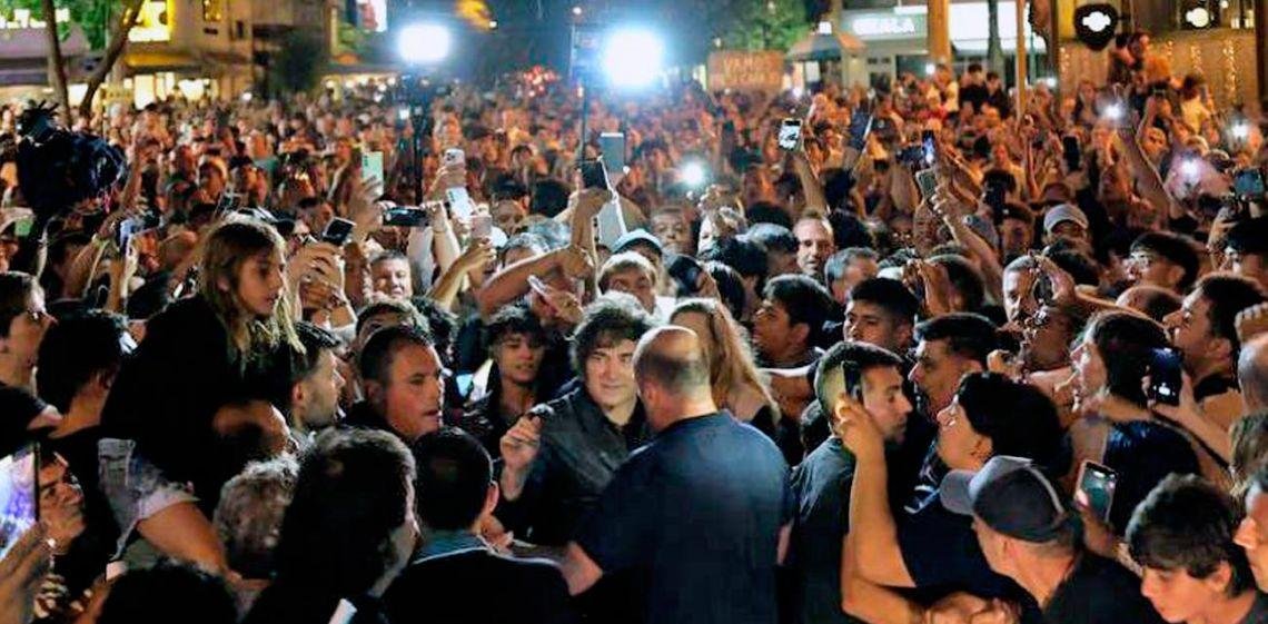 Tercer año de la era Milei: crece la desaprobación y la corrupción aparece como el principal problema del país