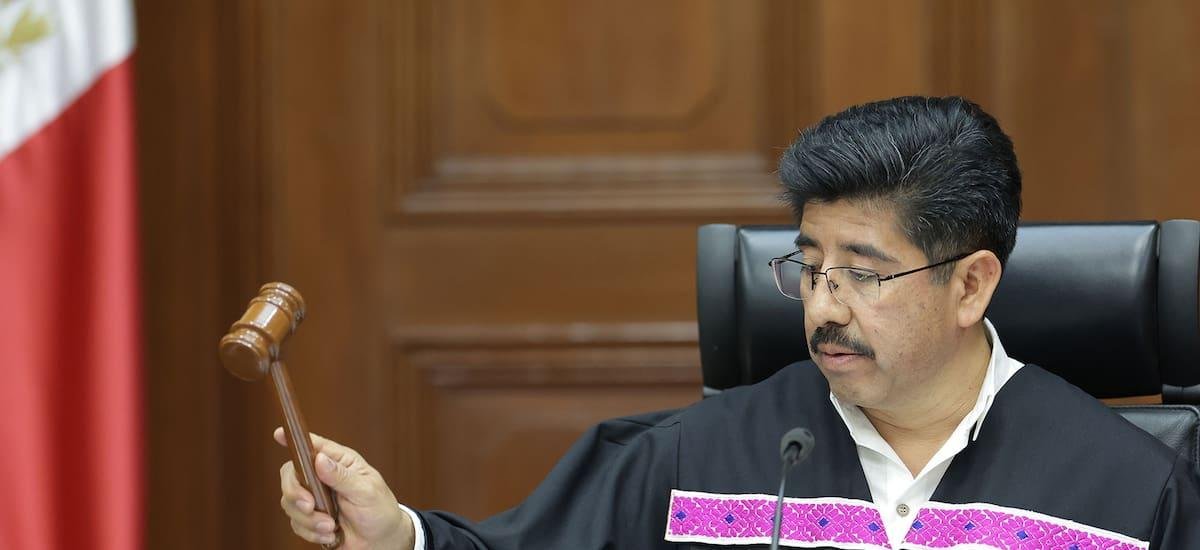 Fallo de la Suprema Corte prohíbe los cobros en los cursos de las universidades y pagos adicionales por titulación