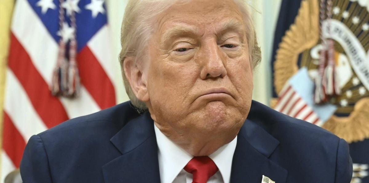 Trump afirma que EE. UU. proporcionará seguros a todo el comercio marítimo en el Golfo