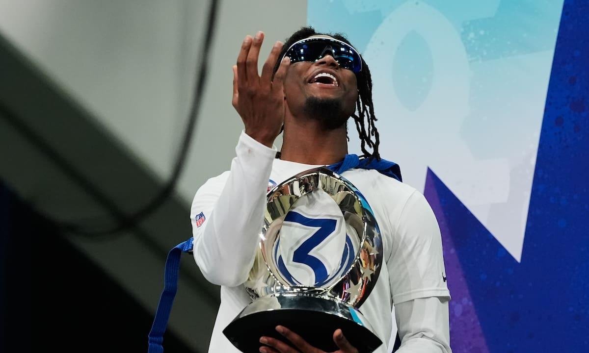 Cowboys colocan etiqueta de franquicia a George Pickens mientras negocian contrato a largo plazo