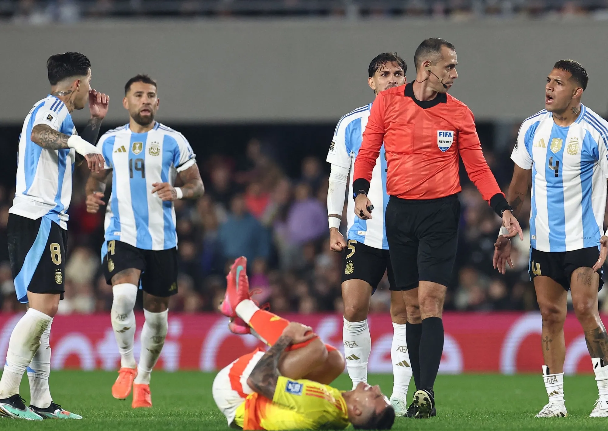 Quién es y dónde juega Facundo Medina, la sorpresa de la lista de Scaloni para el Mundial 2026*