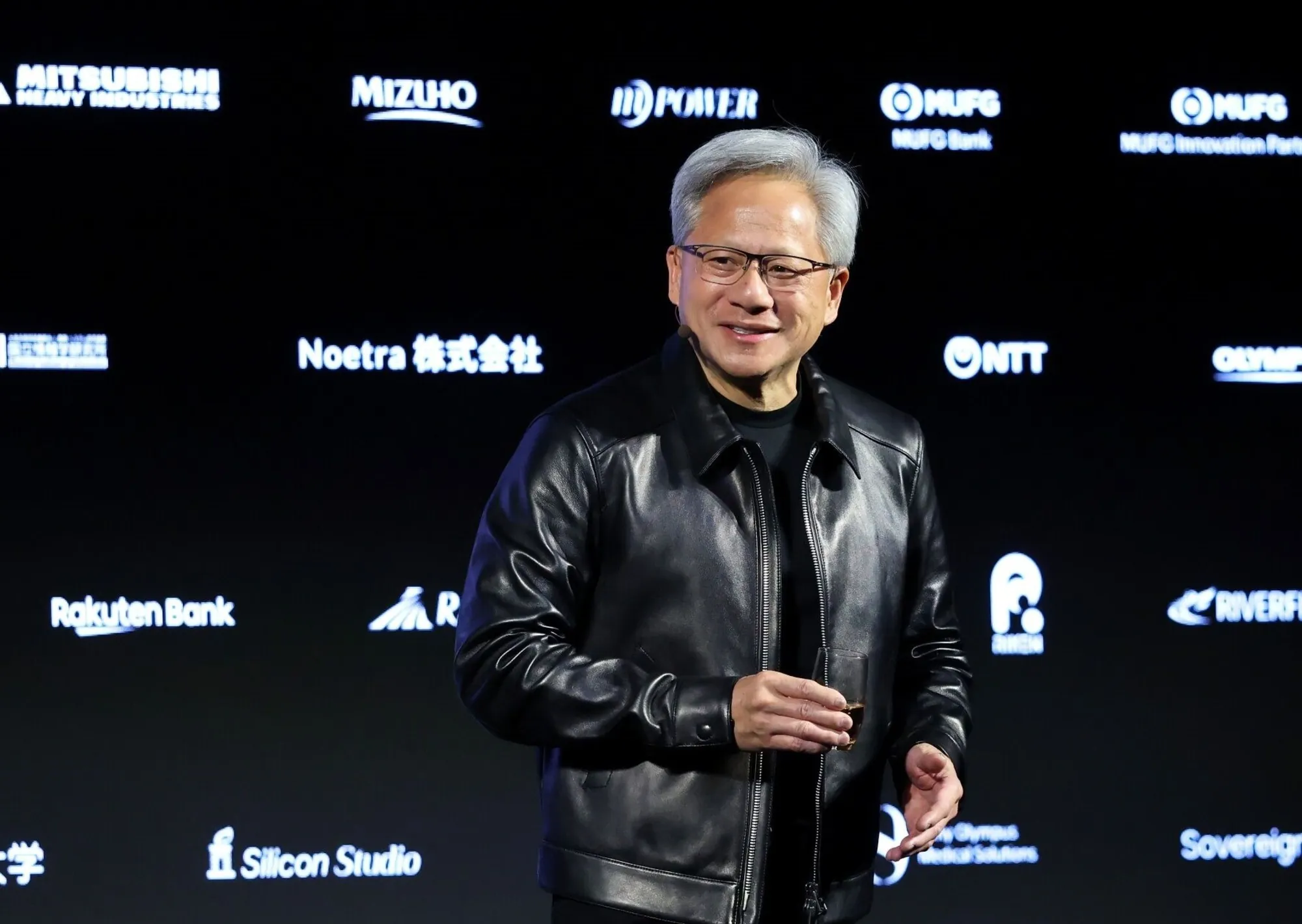 Por qué una campera de cuero del CEO de Nvidia acaba de venderse por casi un millón de dólares