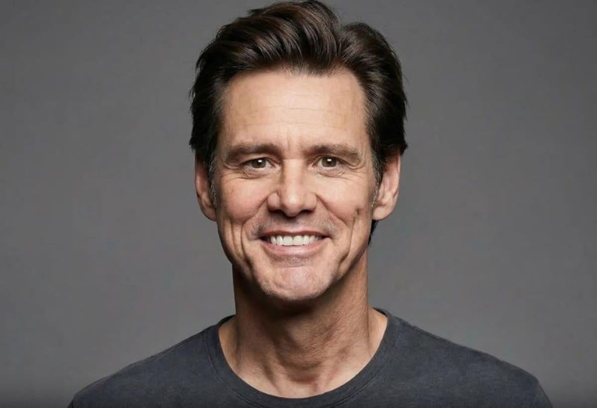 Aseguran que Jim Carrey fue cambiado por un doble: reapareció en un evento y está irreconocible