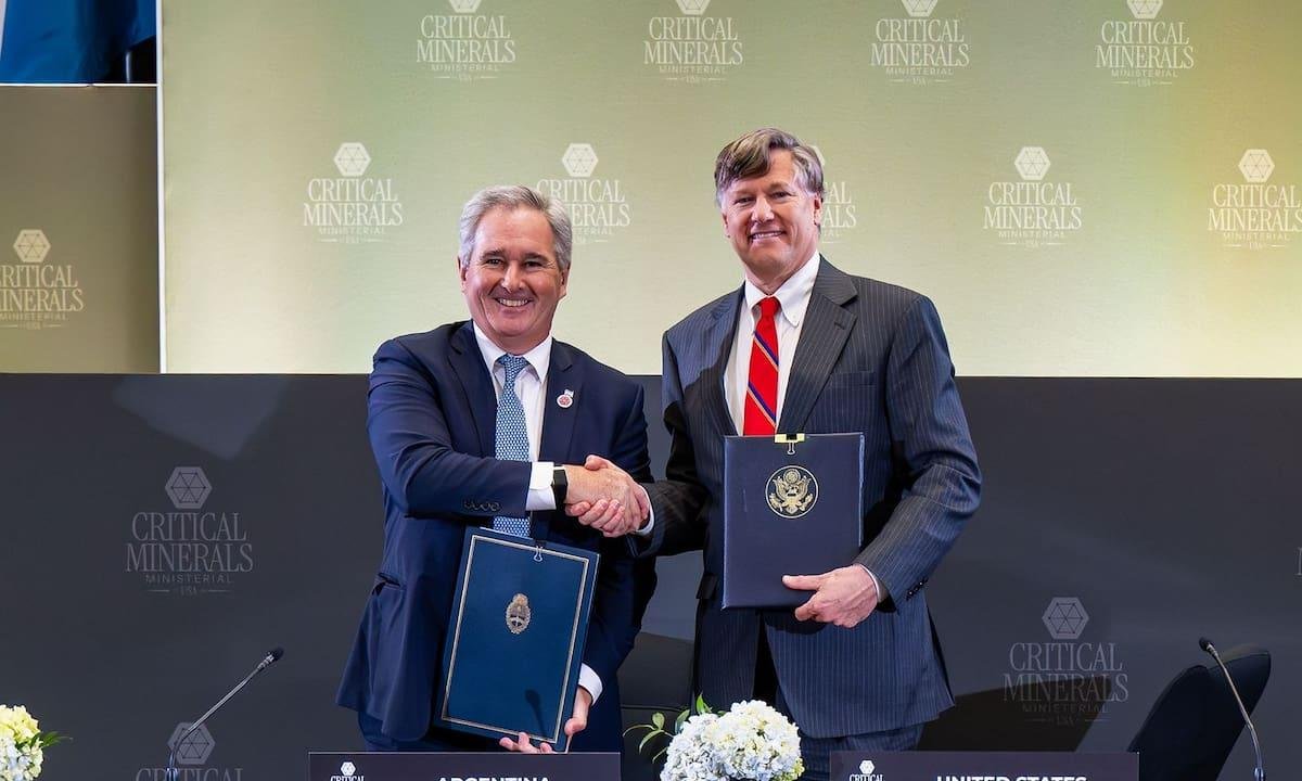 EE.UU. y la Argentina firmaron un acuerdo de minerales críticos en la cumbre global que convocó la Casa Blanca