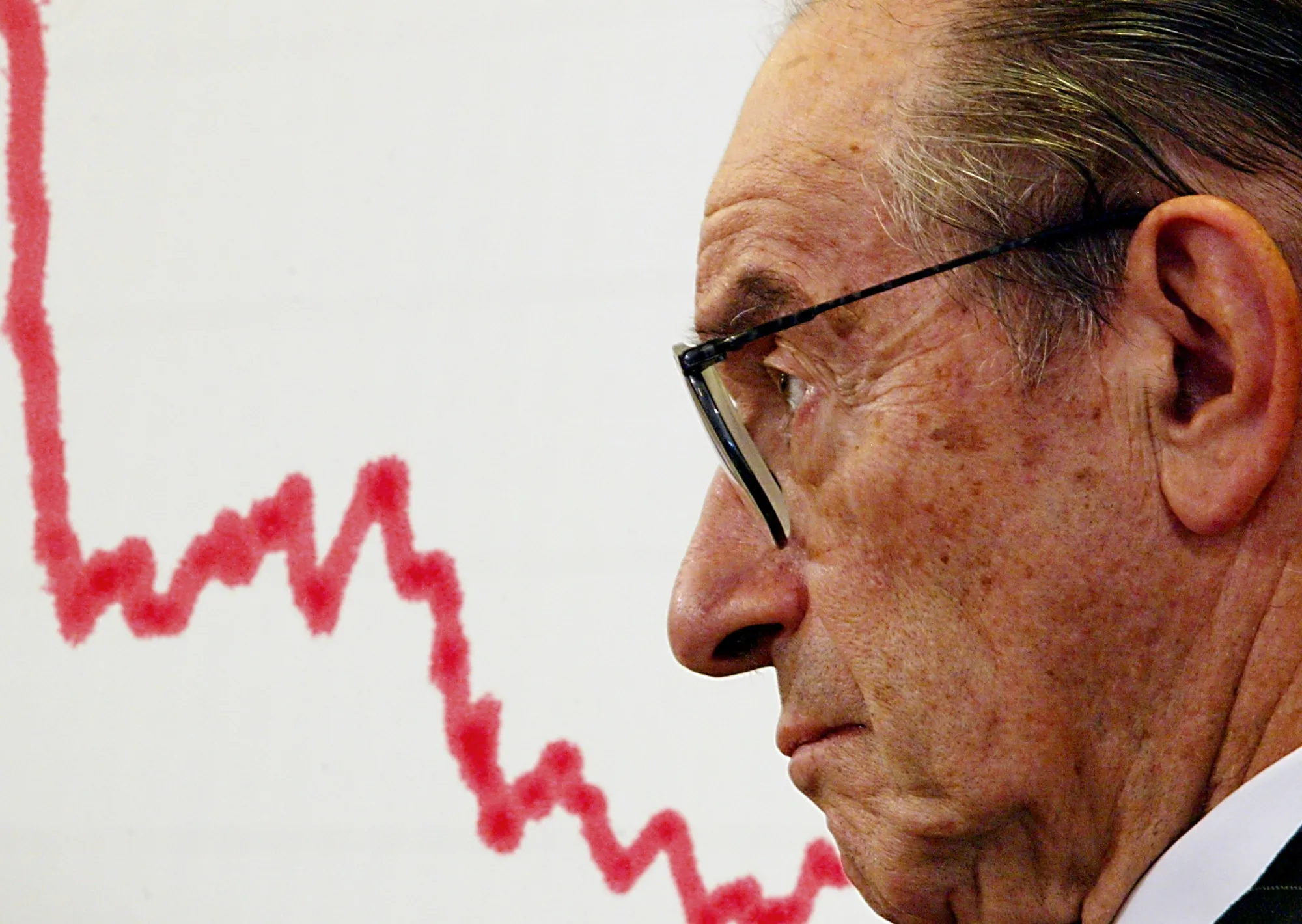 Cumplió 100 años Alan Greenspan: cinco lecciones de un 'maestro' de la economía