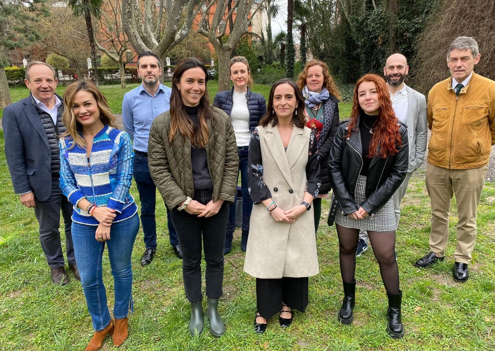 Secretos de la vacuna contra la "supergripe" H3N2 que ahora aplicarán en Argentina: cómo y dónde se creó