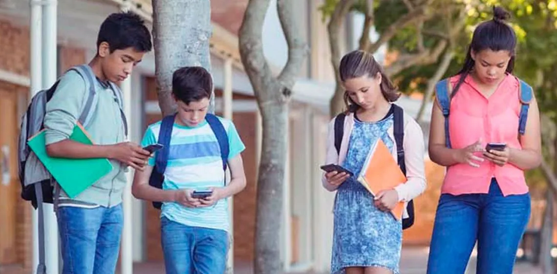 Cada vez más niños y adolescentes usan inteligencia artificial para consultas en salud mental