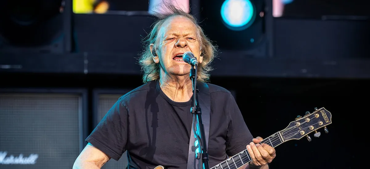Dieron de alta a Stevie Young, el guitarrista de AC/DC