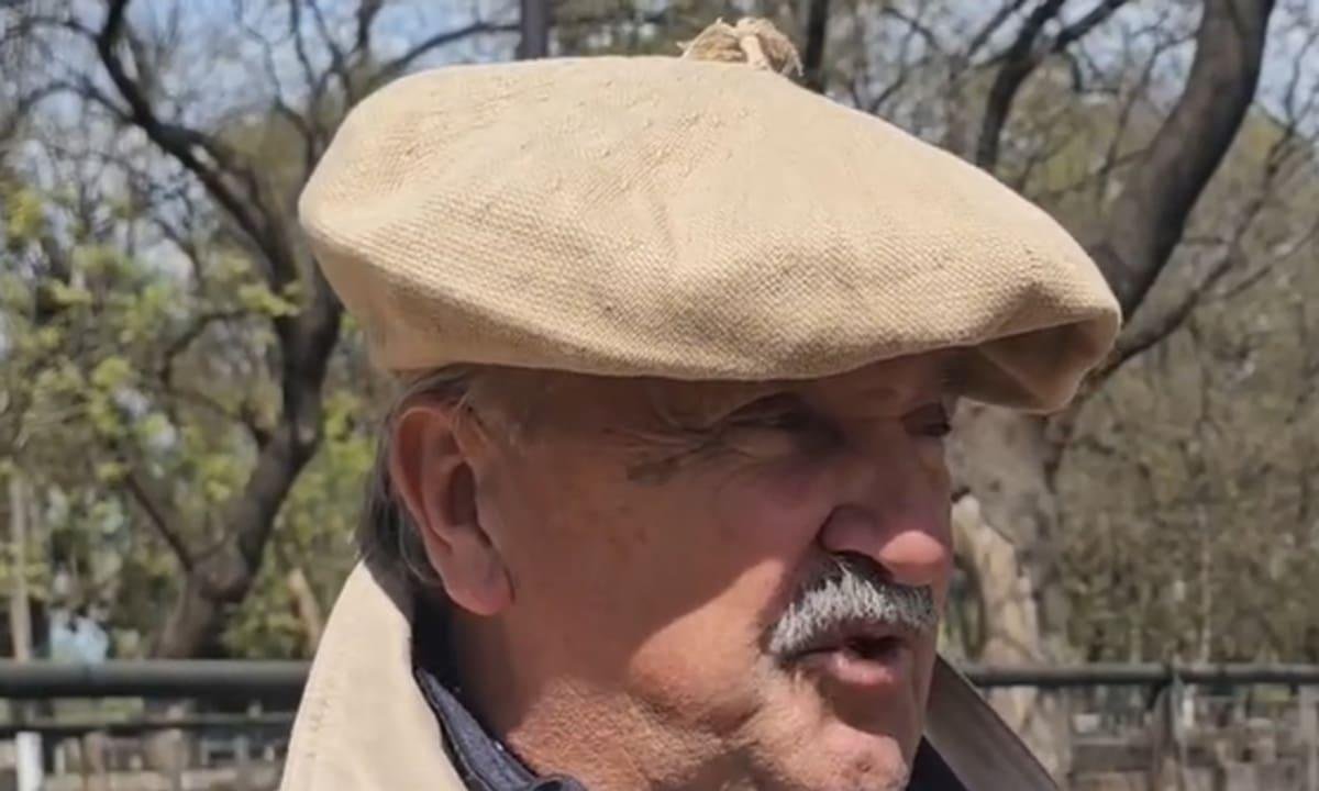 “El gaucho de la AFA”: el poder agropecuario del dirigente que pagó millones por una gran campeona y apareció en la foto con el gendarme Gallo