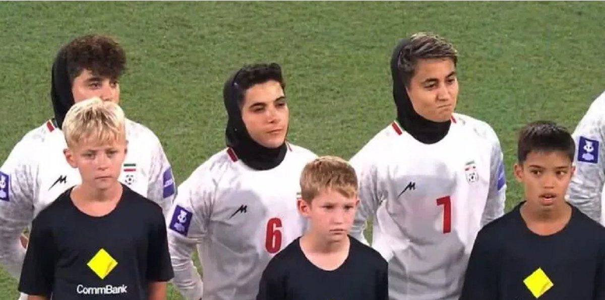 Jugadoras de la selección femenina de Irán aseguraron estar muy preocupada por sus familias