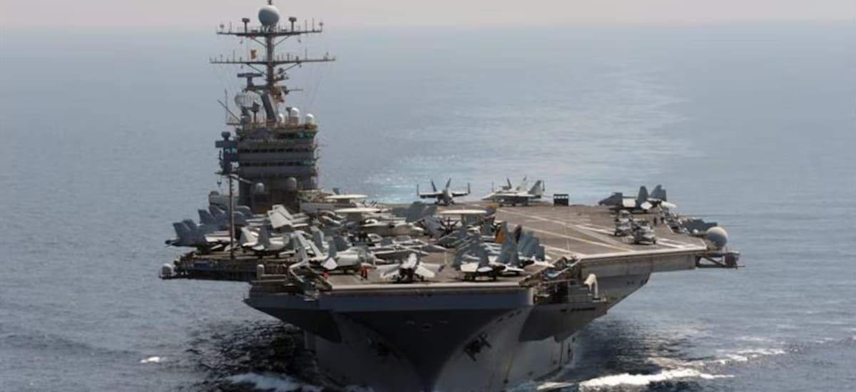 Alta tensión en Medio Oriente: Estados Unidos derribó un dron iraní que se aproximó a un portaaviones