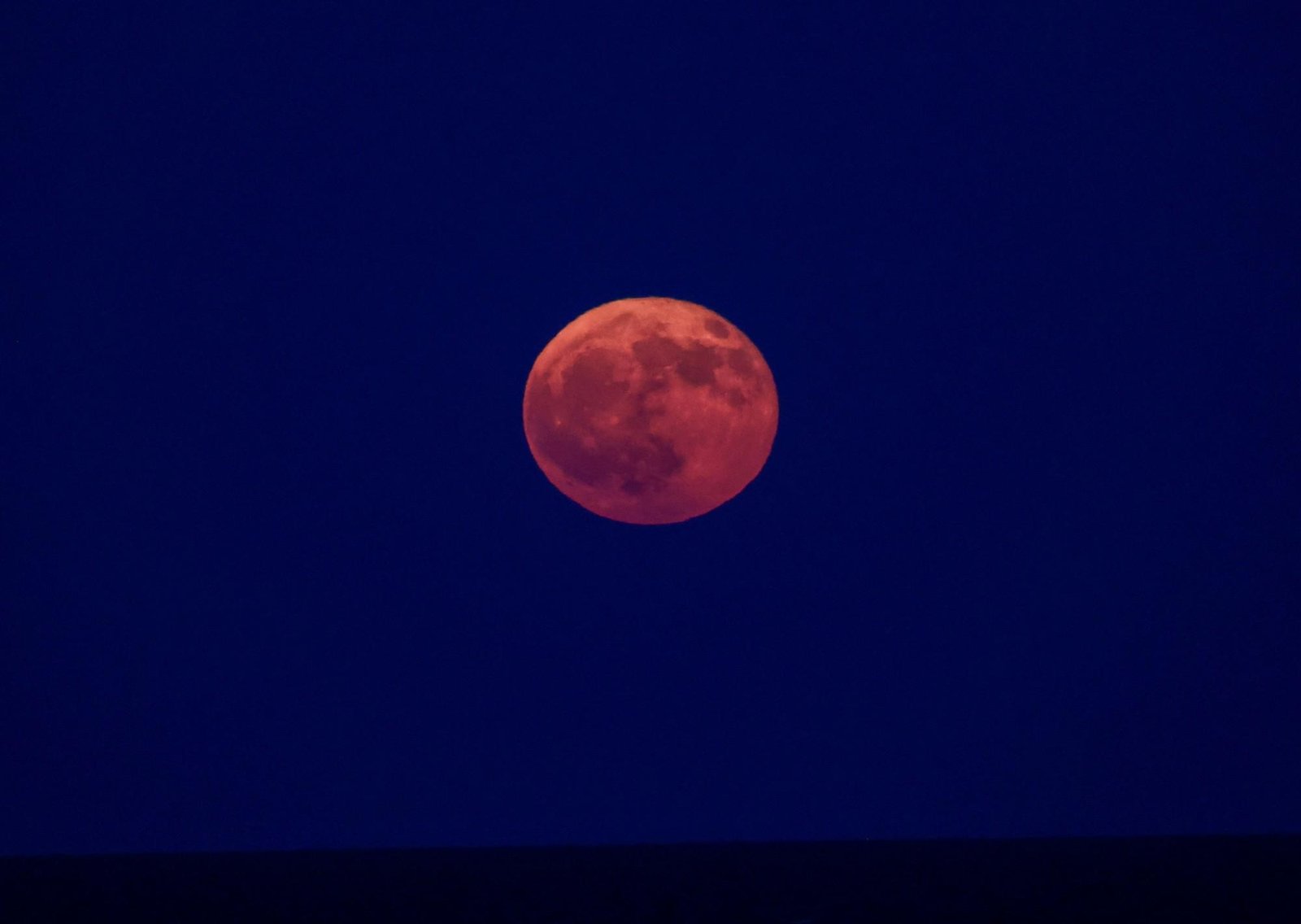La NASA anticipó cómo será el eclipse total lunar en marzo: la madrugada en que la Luna podría teñir el cielo de rojo en Estados Unidos