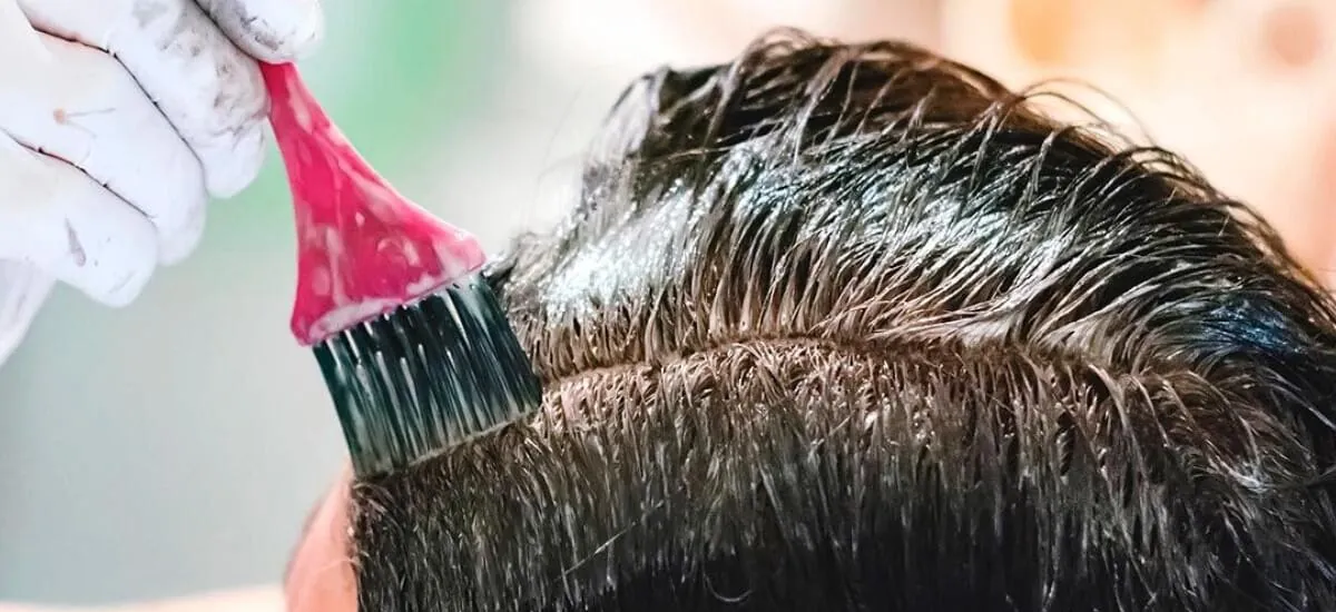 Se despiden las canas para siempre: cómo elaborar y usar este tinte doméstico que mantiene tu cabello radiante y sin frizz