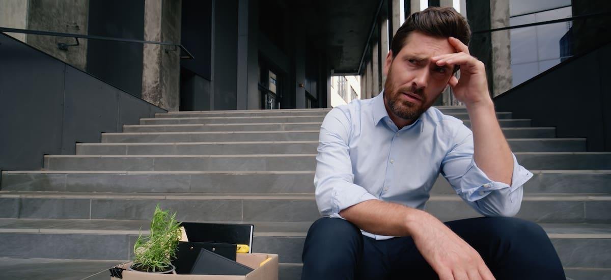 Confirmado por la ley laboral | si el empleado se va del trabajo cuando termina su jornada puede correr el riesgo de ser despedido