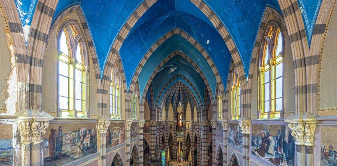 Buscan "padrinos" para evitar la pérdida de los murales en la Iglesia de los Capuchinos