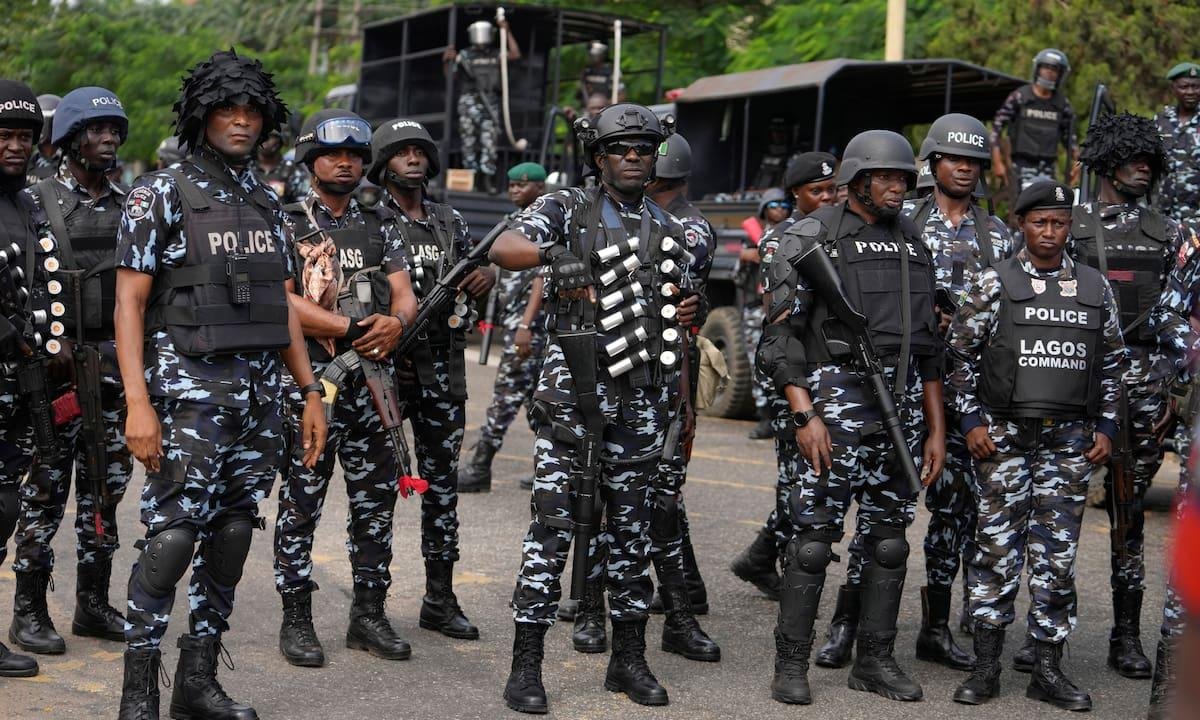 Hombres armados matan al menos a 13 personas en Nigeria