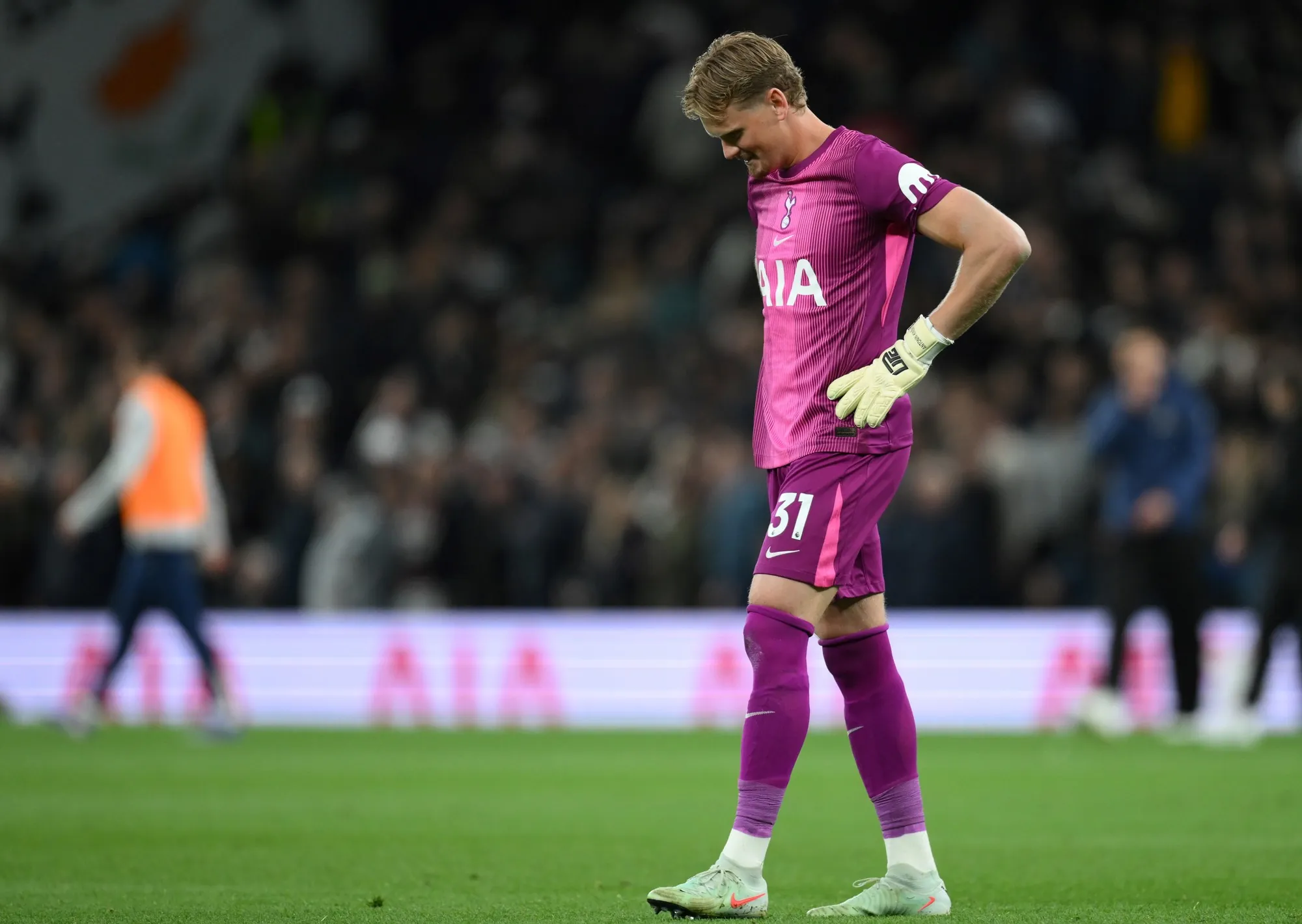 Sin Cuti Romero, el Tottenham se vuelve a complicar la vida: a falta de dos fechas, dejó pasar una gran chance para zafar del descenso