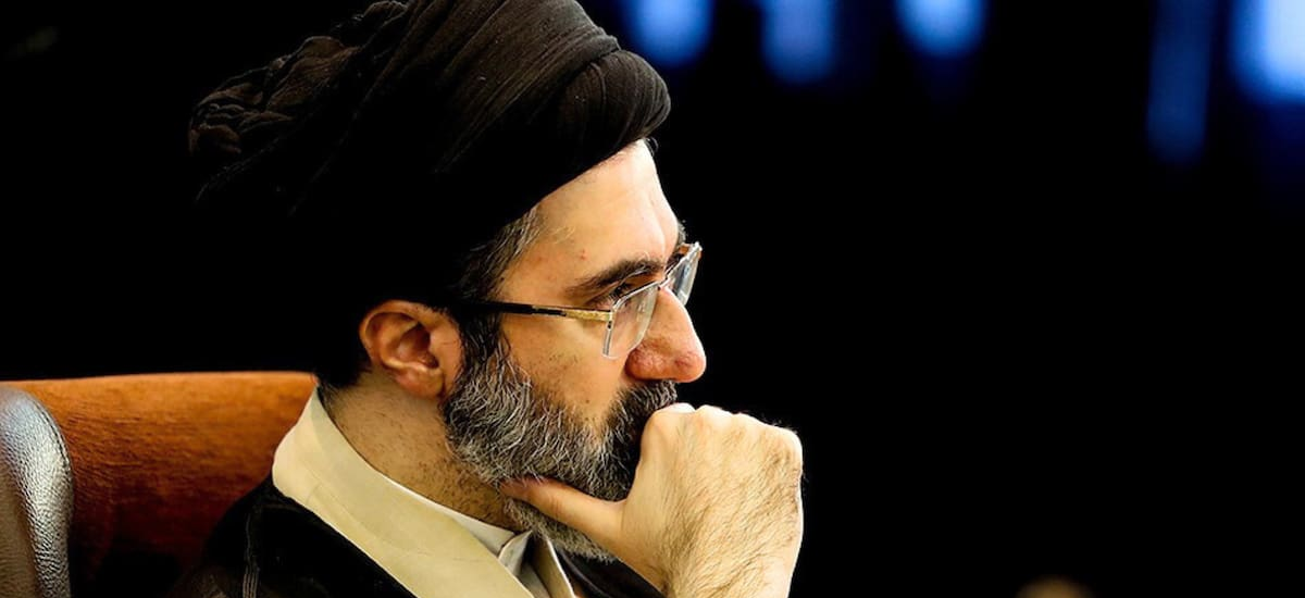 Israel amenaza con “eliminar” al sucesor de Jameneí: el hijo del líder iraní que podría reemplazarlo