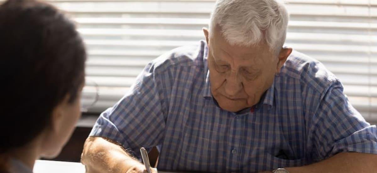 Regresa la visita casa por casa para todos los jubilados y pensionados del país: darán atención médica y asistencia profesional gratis