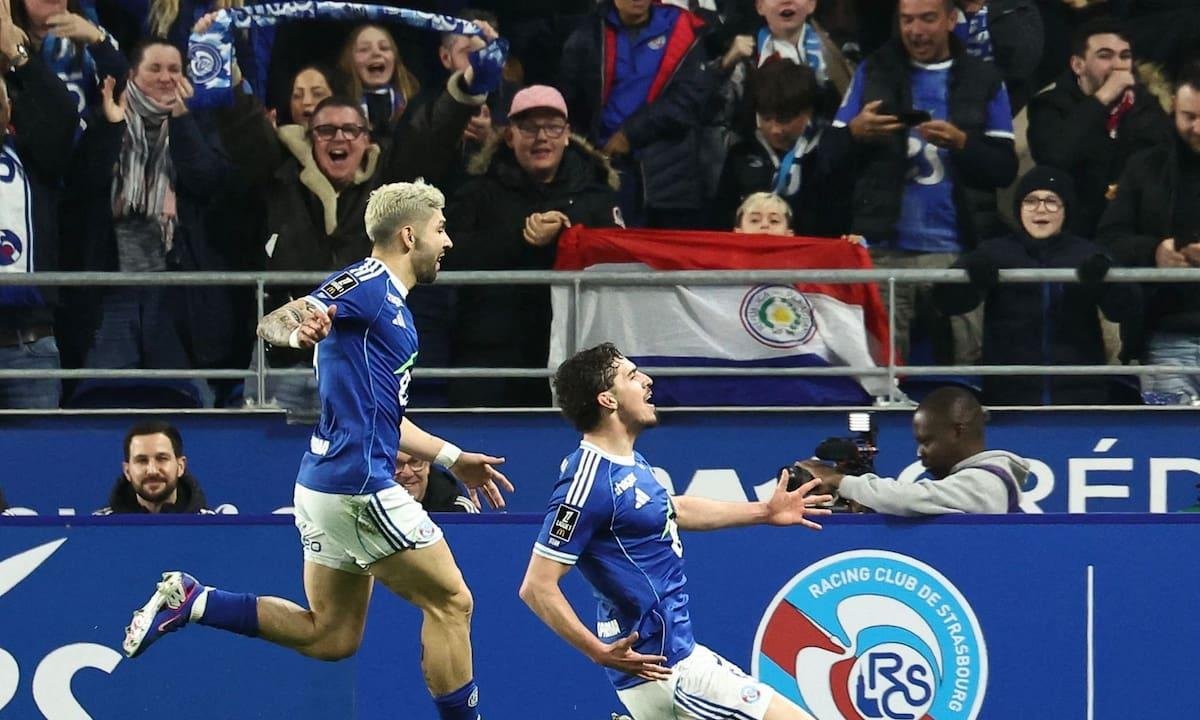 El golazo de Joaquín Panichelli para Racing, de Estrasburgo, en la liga de Francia contra Lens