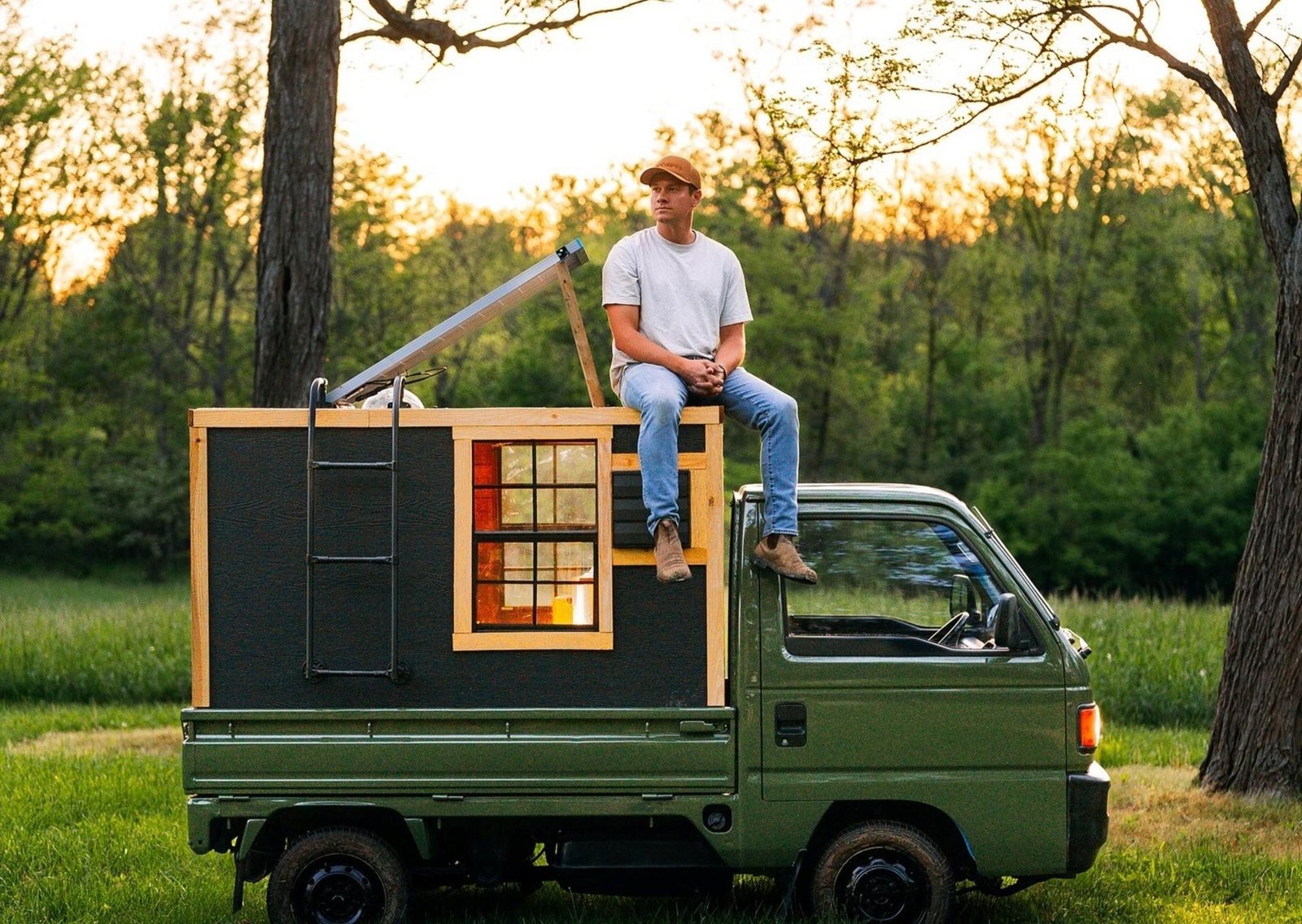 En Estados Unidos puso a prueba los límites de la vivienda mínima, con la construcción de una estructura compacta funcional y habitable, del tamaño de un armario