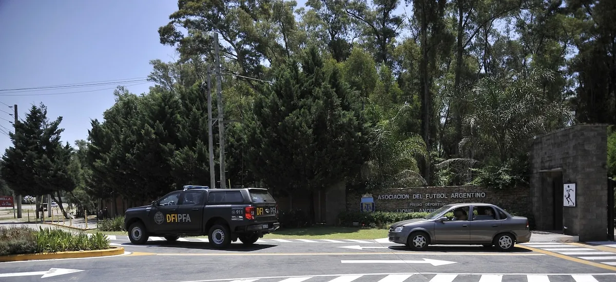 Allanaron las sedes de la AFA de Viamonte y de Ezeiza