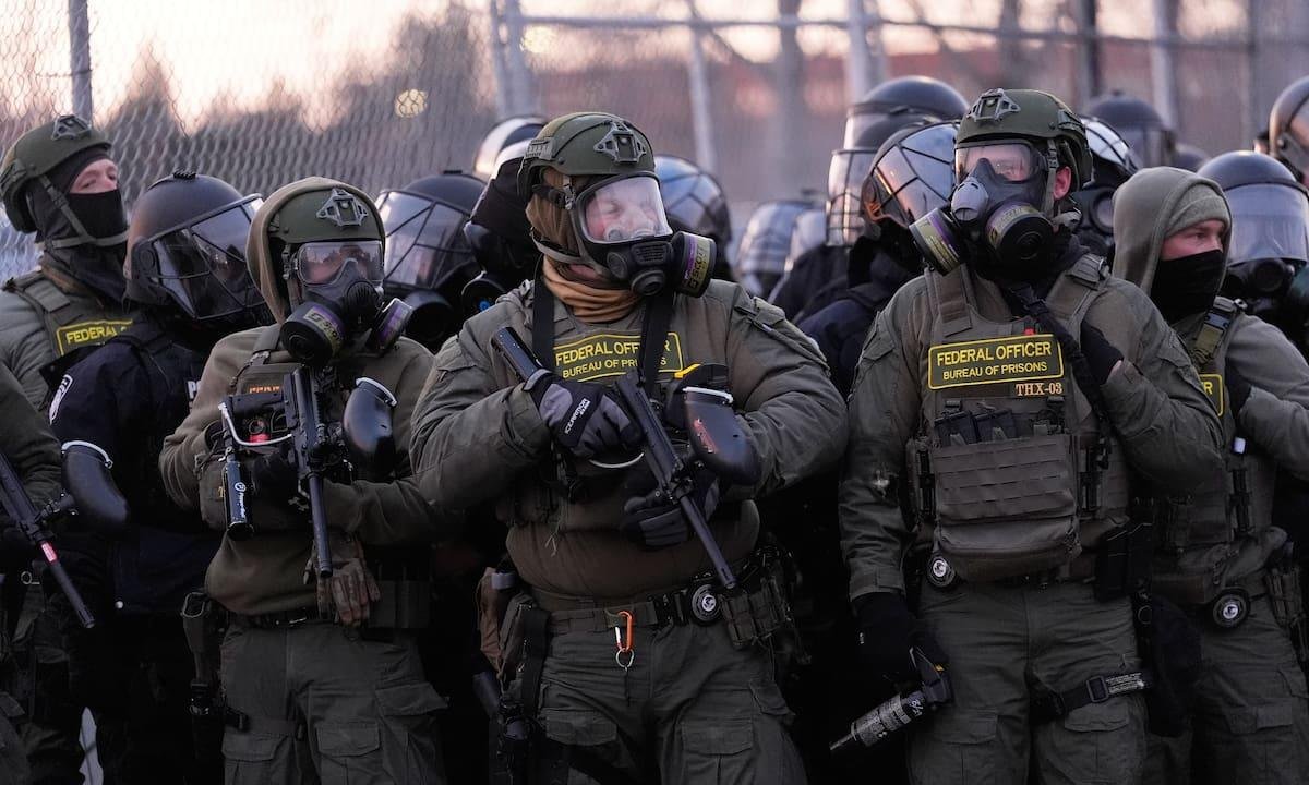 Perdió el ICE: jueza declara “probablemente ilegal” el plan de Kristi Noem para restringir la supervisión federal