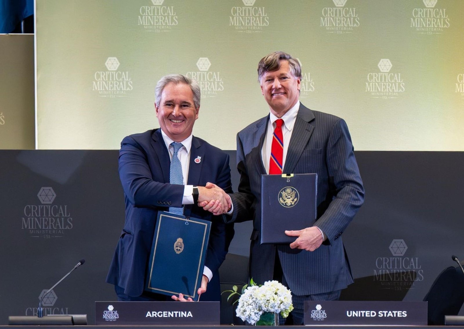 Argentina y Estados Unidos firmaron un acuerdo marco para el estratégico mercado de minerales críticos
