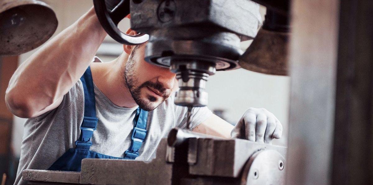 Paradojas de la era de Javier Milei: la economía rebotó 4,9% desde 2023, pero el empleo formal sufrió un derrumbe de casi 3%