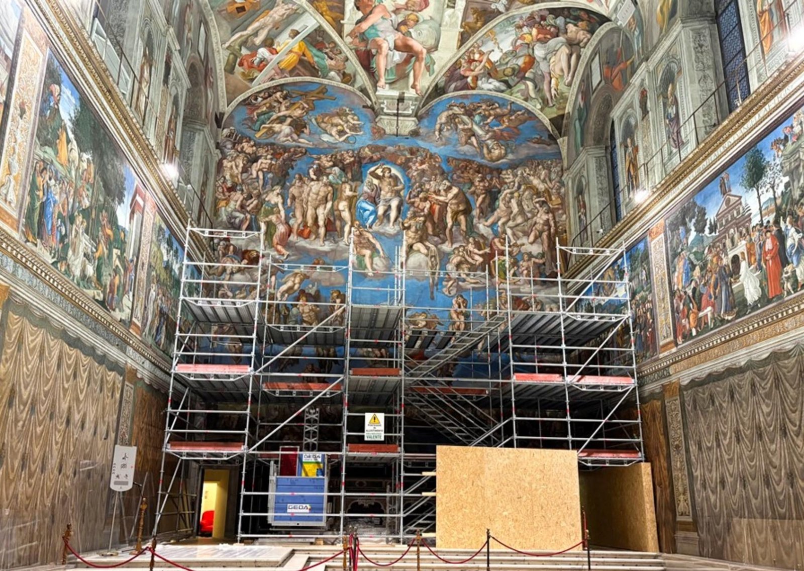 Comienzan a restaurar "El Juicio Final" de Miguel Ángel en la Capilla Sixtina