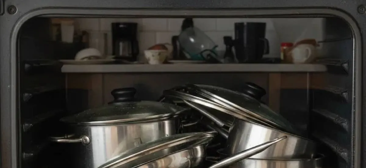 Adiós a las ollas en el horno: la nueva tendencia de guardado que revoluciona los hogares