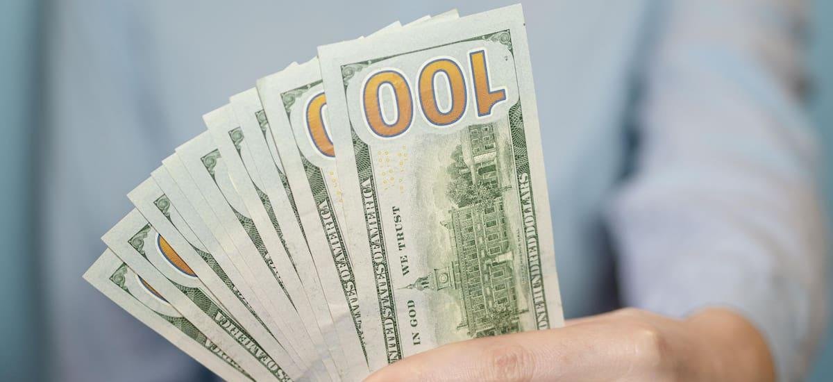 El Gobierno pondrá multas a todas las personas que tengan dólares y otras monedas extranjeras en su casa