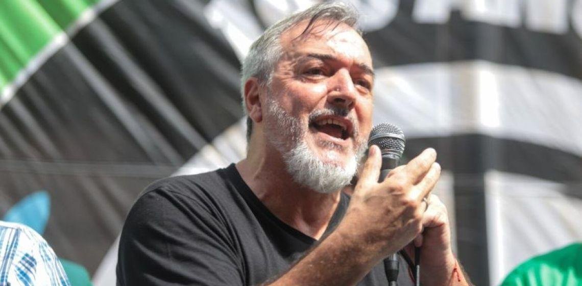 Aguiar: “Adorni es una lacra, metió a toda su familia a laburar en el Estado”