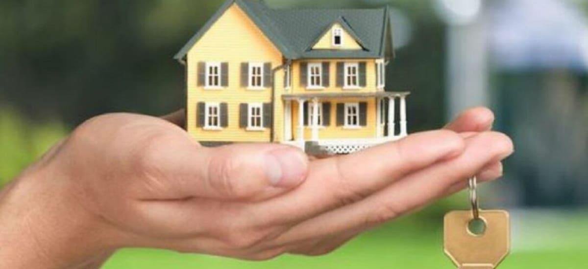 El Gobierno español lanza una fuerte advertencia a los mayores de 65 que tengan una casa a su nombre y no cumplan este requisito