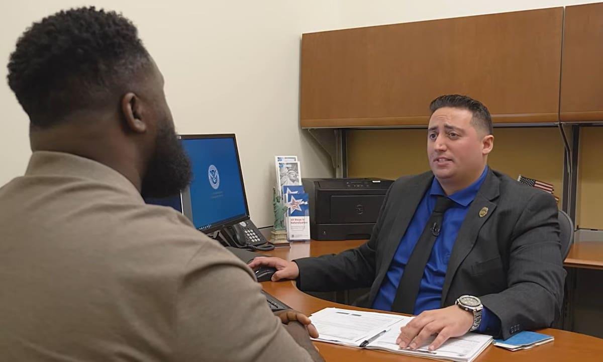 Examen de ciudadanía actualizado del Uscis en 2026: pregunta por pregunta y respuesta por respuesta del nuevo test