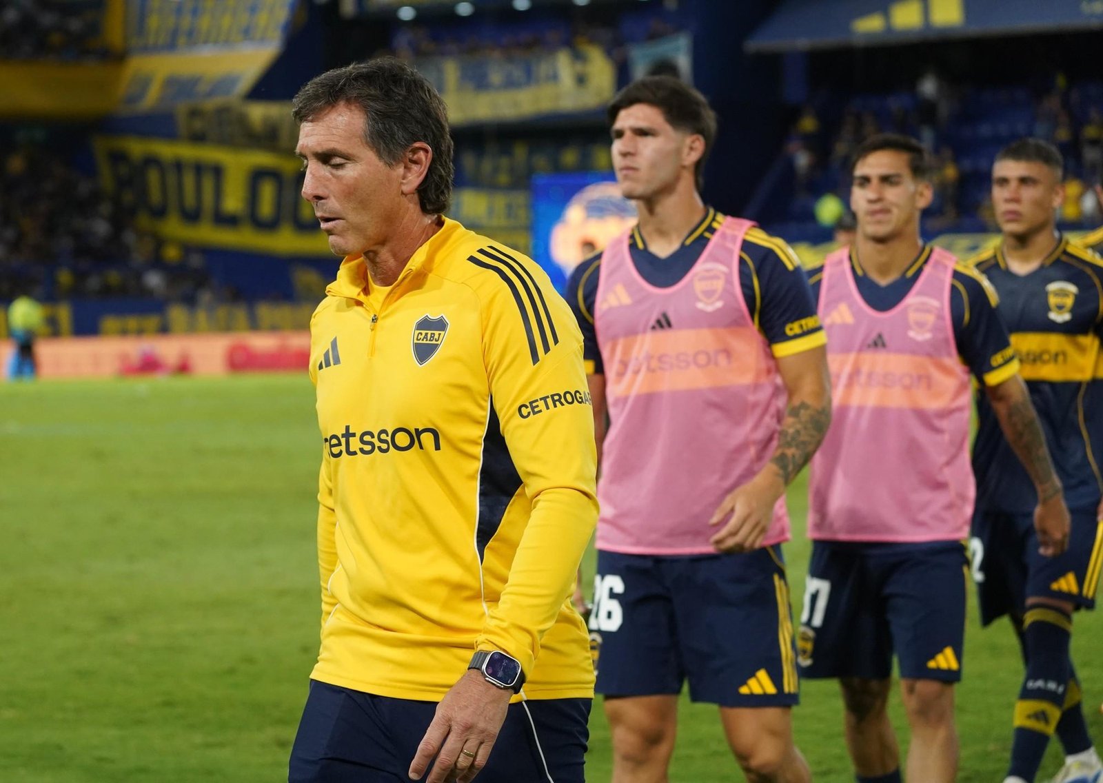 Claudio Úbeda y los números de Boca que llenan de bronca a los hinchas: ya pasó medio torneo y está quedando fuera de los playoffs del Apertura